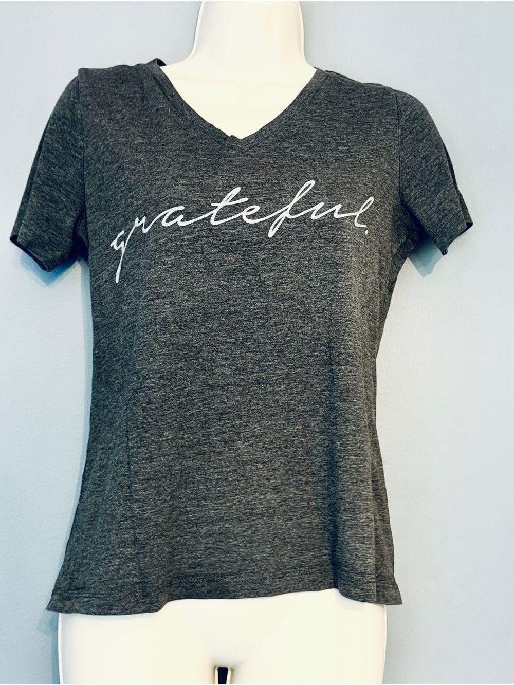 Grateful Script V-Neck Tee - Charcoal